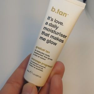 b.tan it's love Moisturizer Deluxe Trial Size